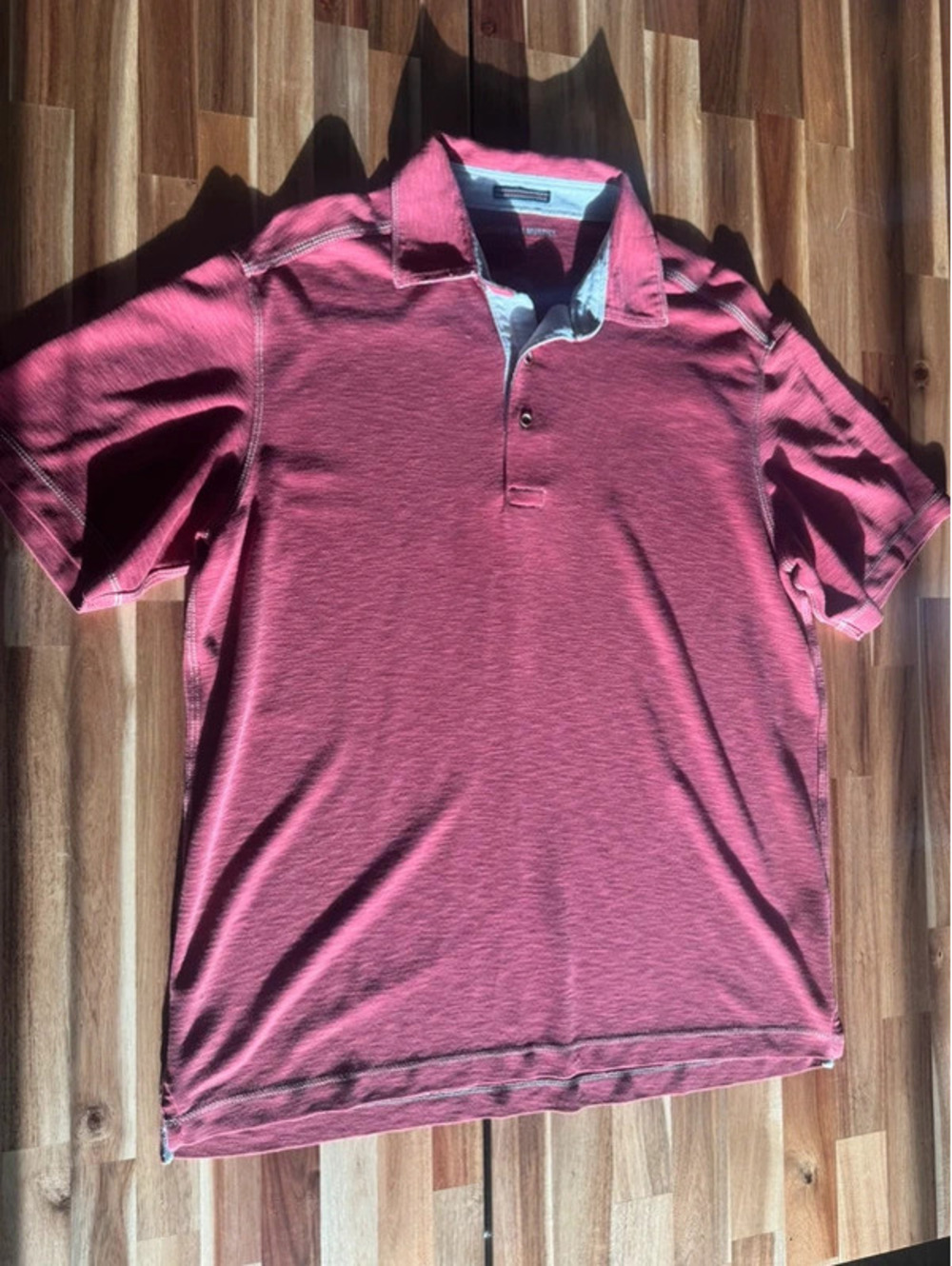 Men’s size medium nice polo shirt - Johnston and Murphy brand - great for summer